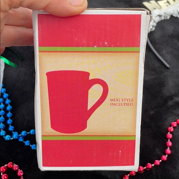 NWT Holiday Style Christmas Face Masks Coffee Cup - Picture 6 of 16